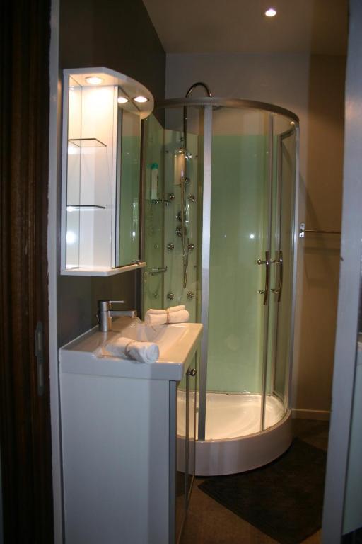 B&B Aux Beaux Buis Blegny Номер фото